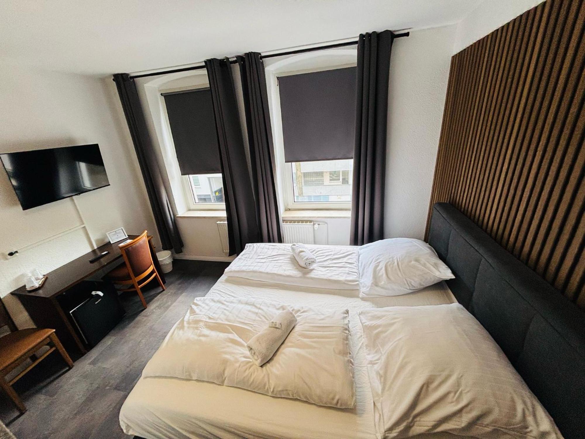 Hotel Bff Airport Messe Schlaf - Duesseldorf Ngoại thất bức ảnh
